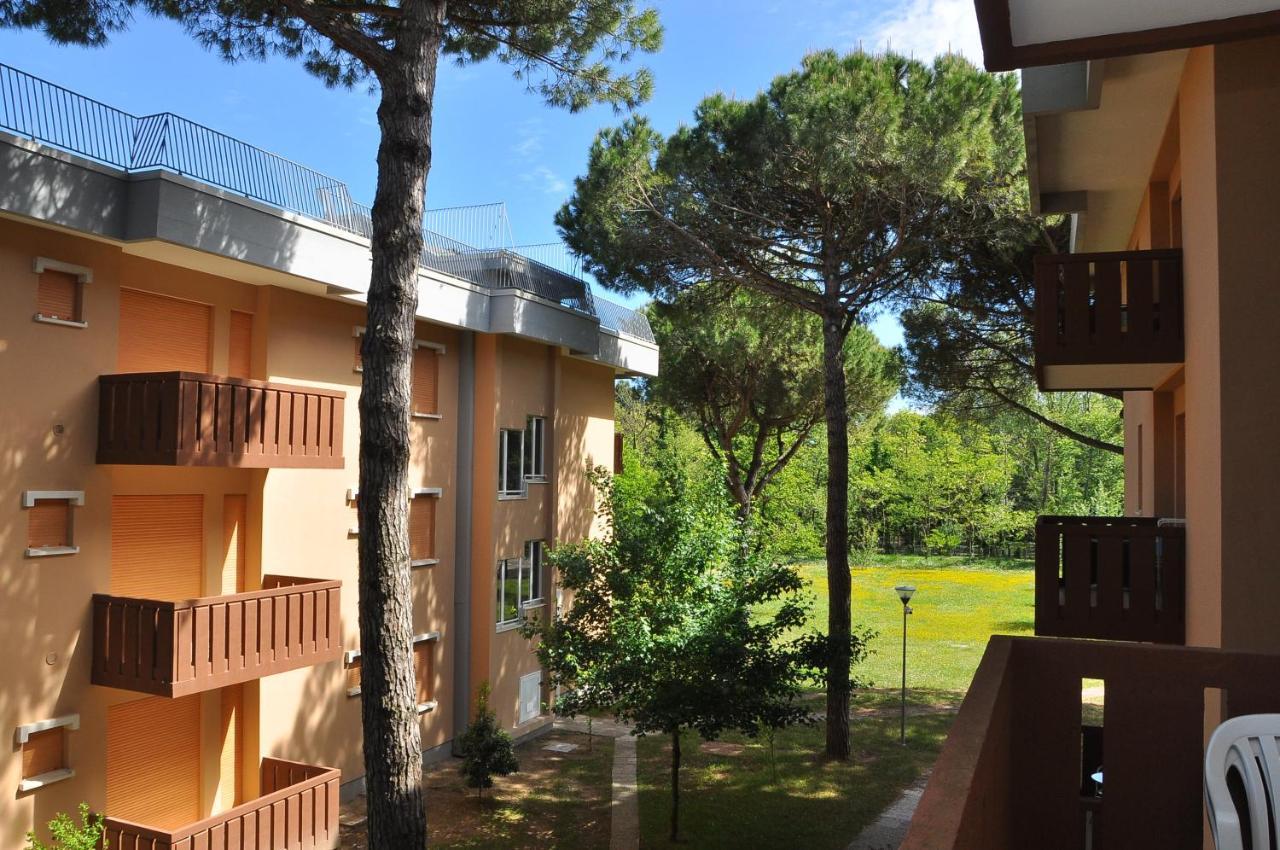 Condominio Corinzia Bibione Luaran gambar