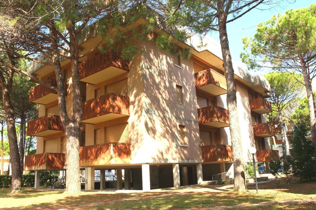 Condominio Corinzia Bibione Luaran gambar